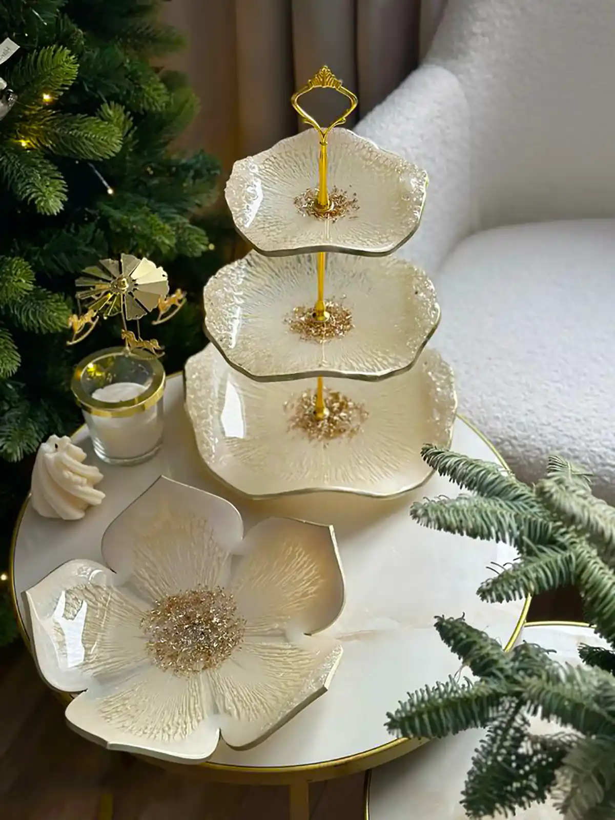 شیرینی خوری رزین شیک