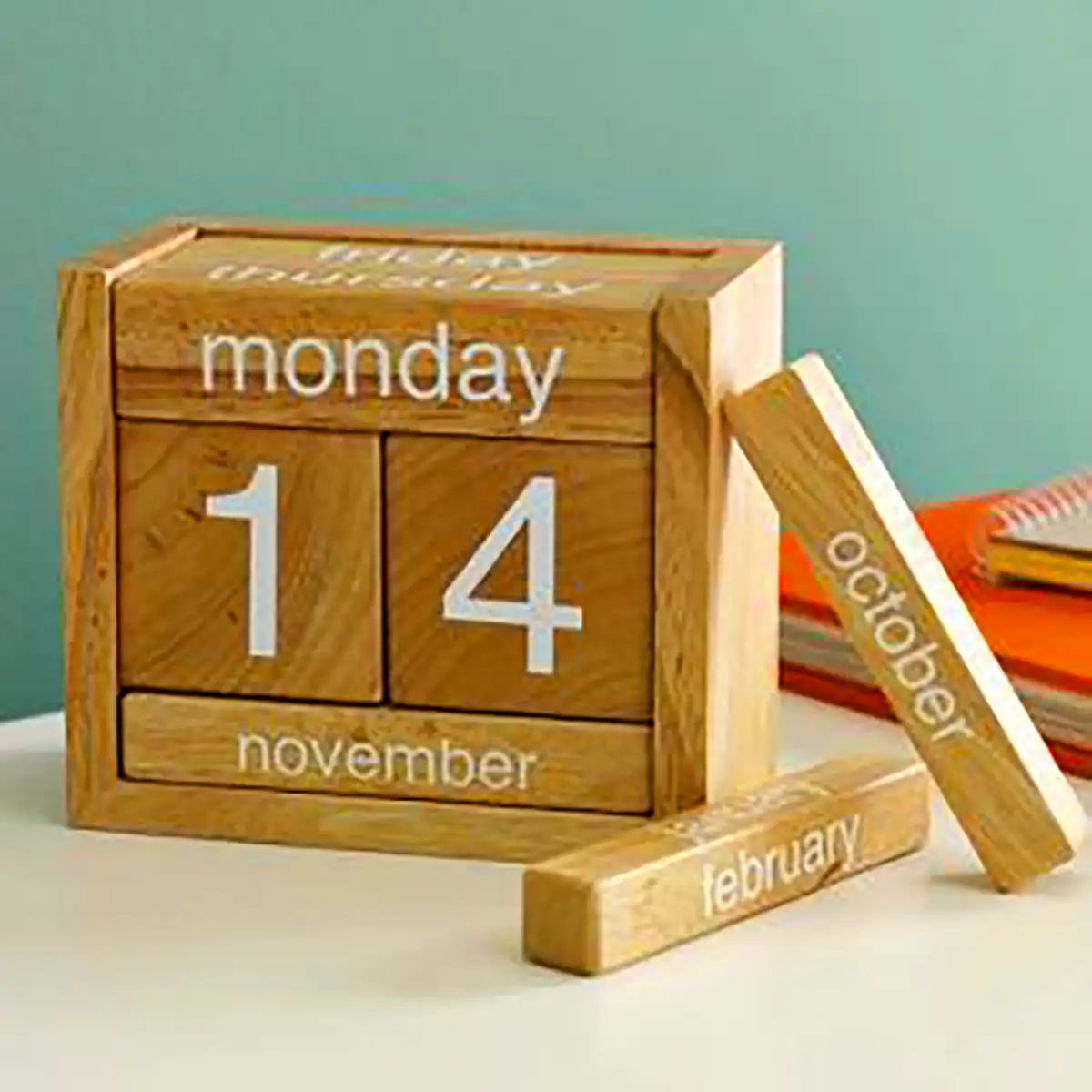 تقویم خاص رومیزی