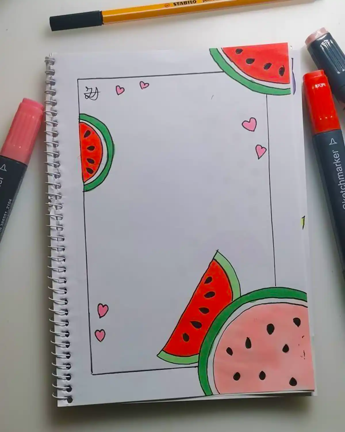 طراحی حاشیه دفتر مشق