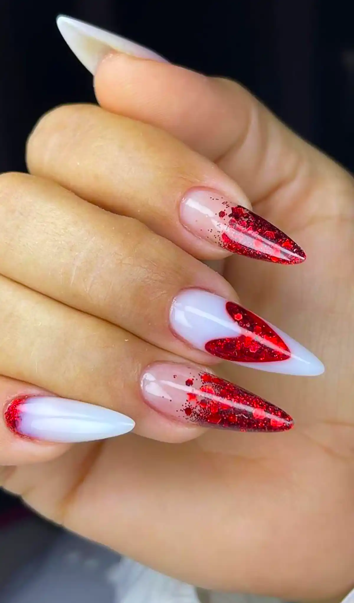 طراحی ناخن نوک تیز ترند