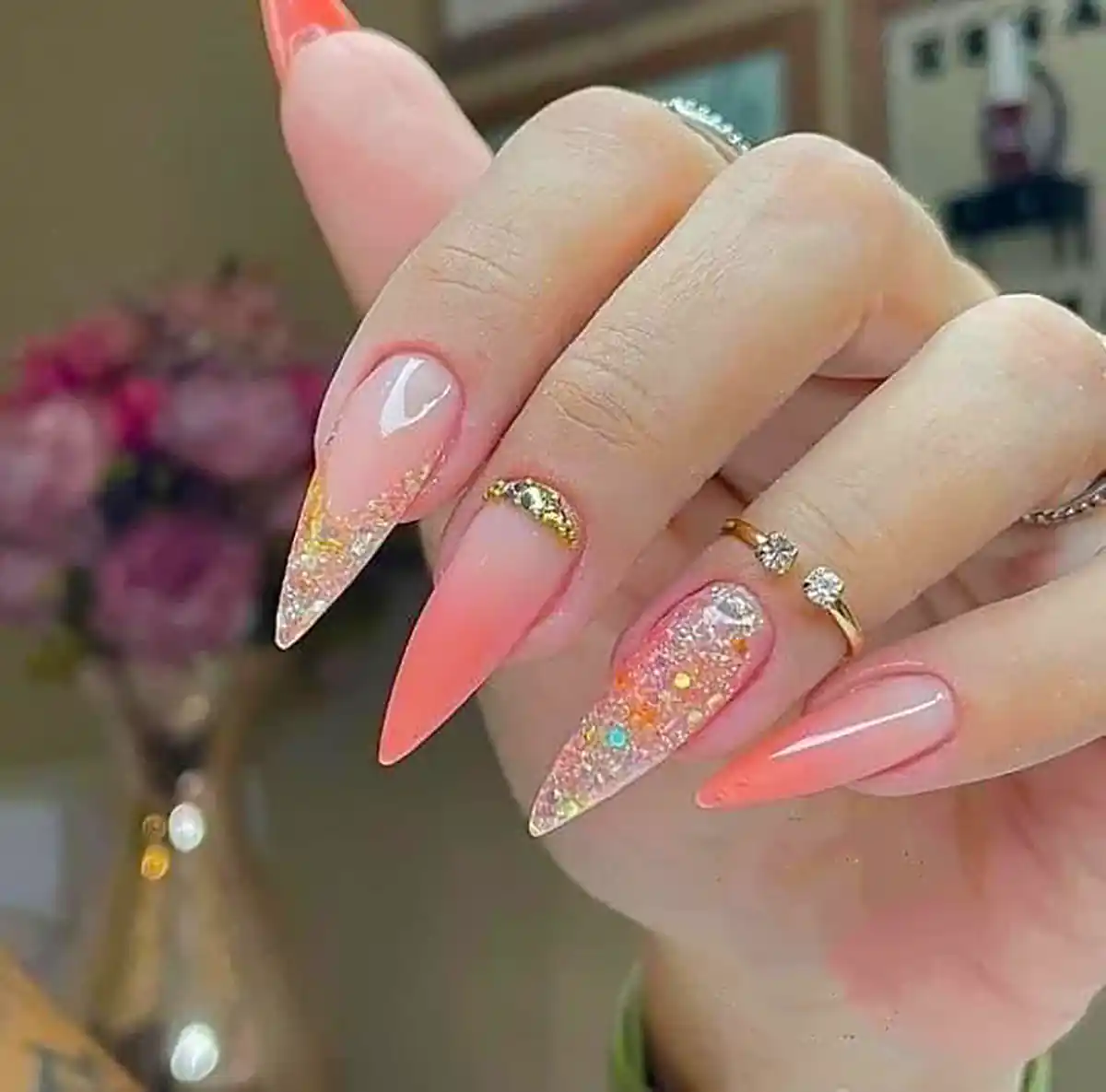 طراحی ناخن نوک تیز ترند