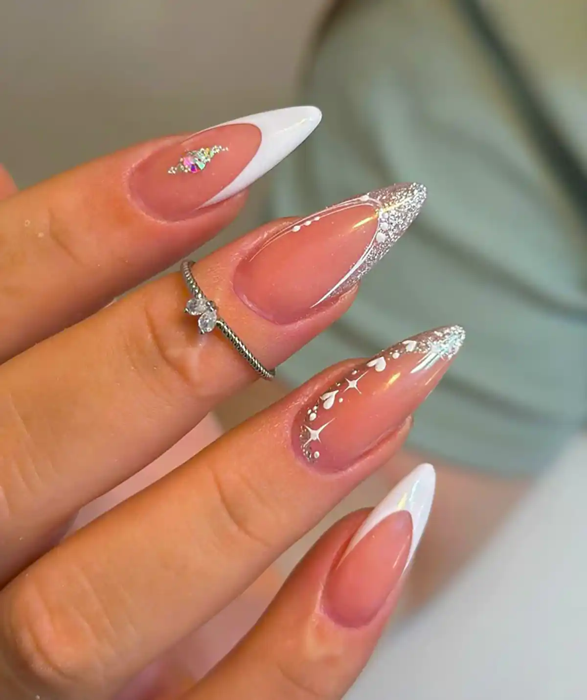 طراحی ناخن نوک تیز ترند