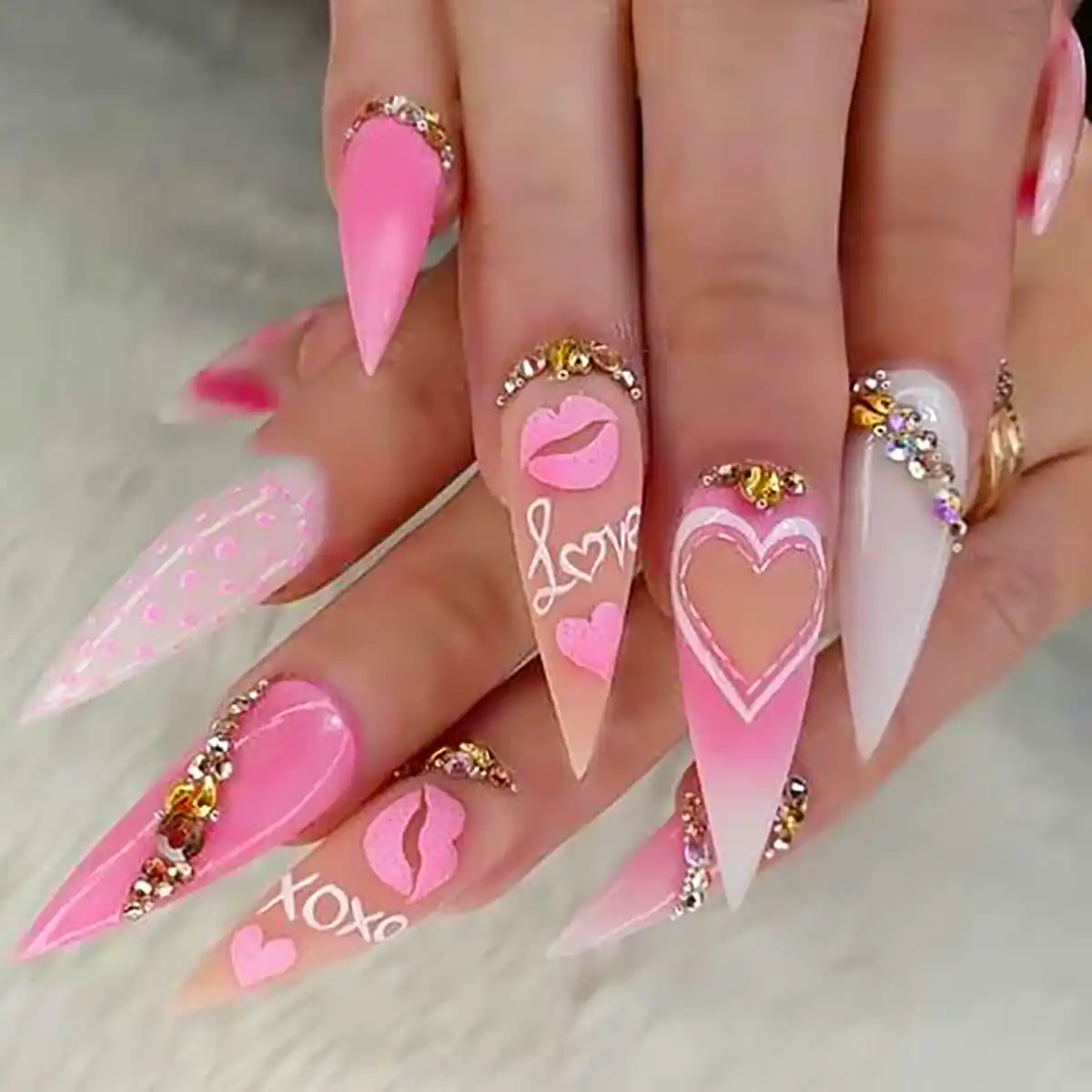 طراحی ناخن نوک تیز ترند