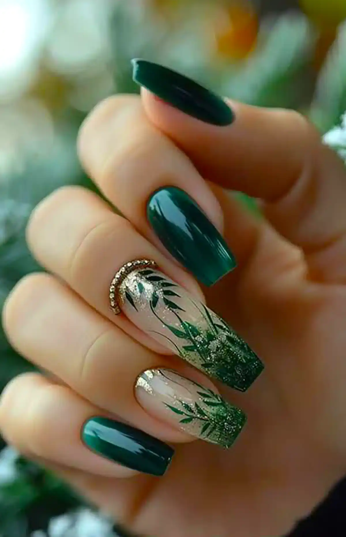 طراحی ناخن سبز شیک