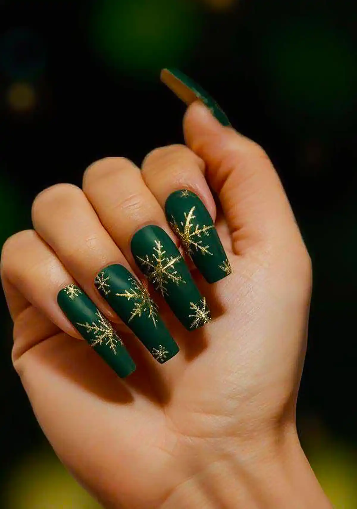 طراحی ناخن سبز شیک