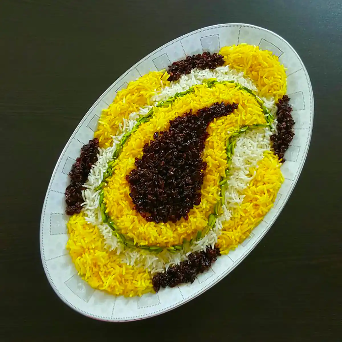 تزئین پلو مجلسی شیک