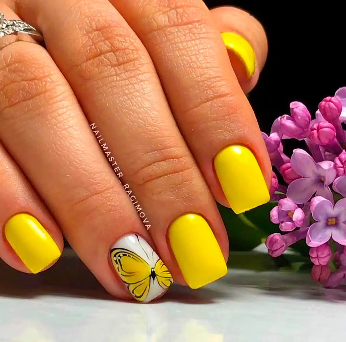 طرح ژلیش ناخن بهاری