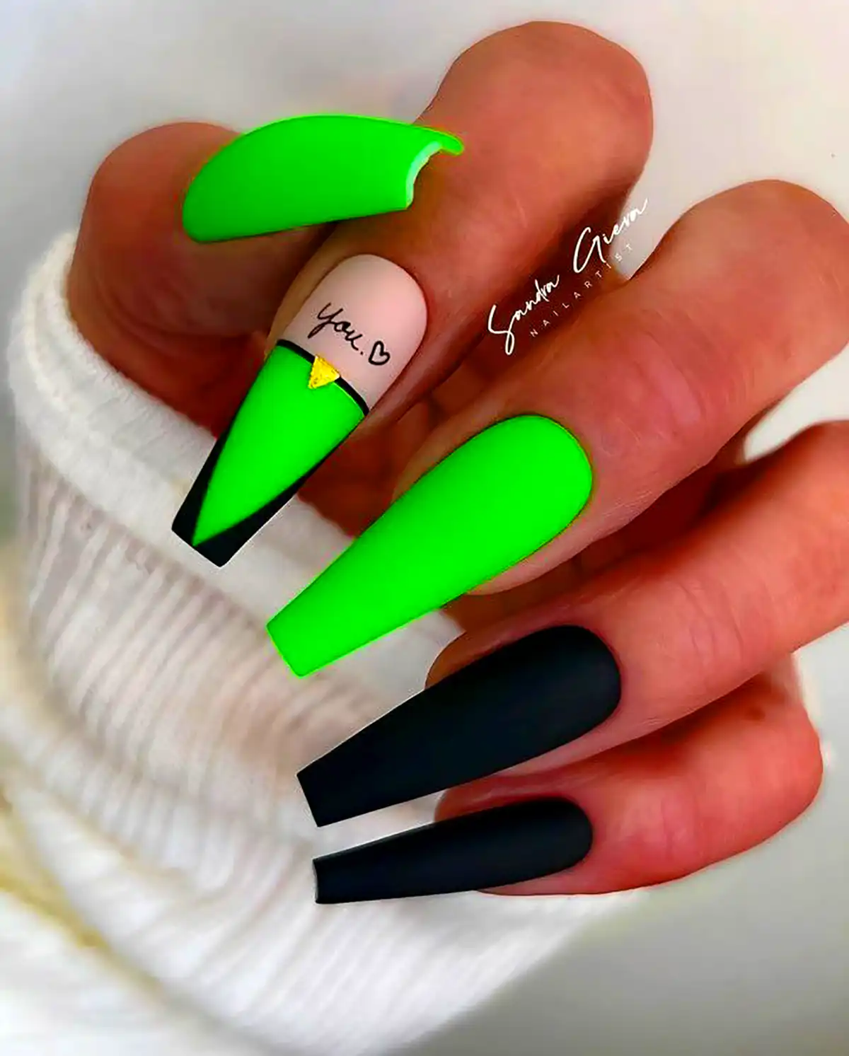 طرح ناخن بلند فانتزی