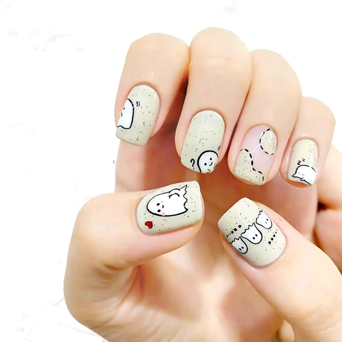 طرح کیوت روی ناخن