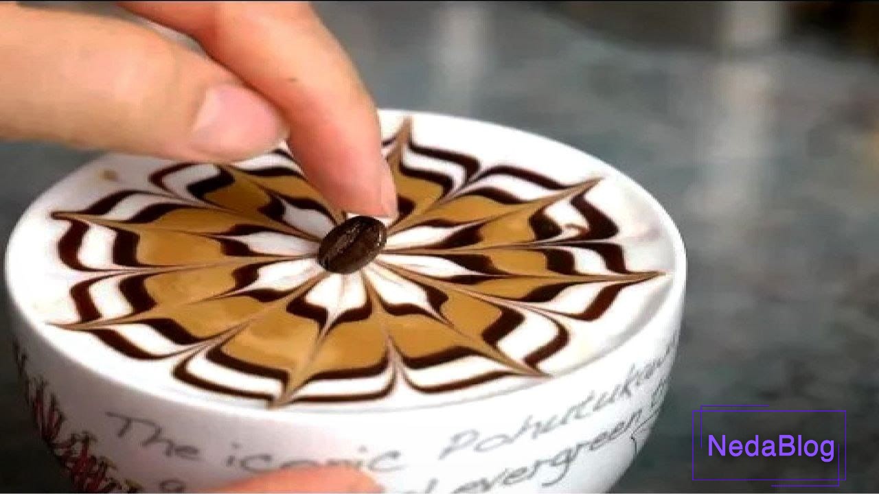 آموزش ۴ طرح زیبا در فنجان لاته با طراحی گل شکلاتی روی کف شیر