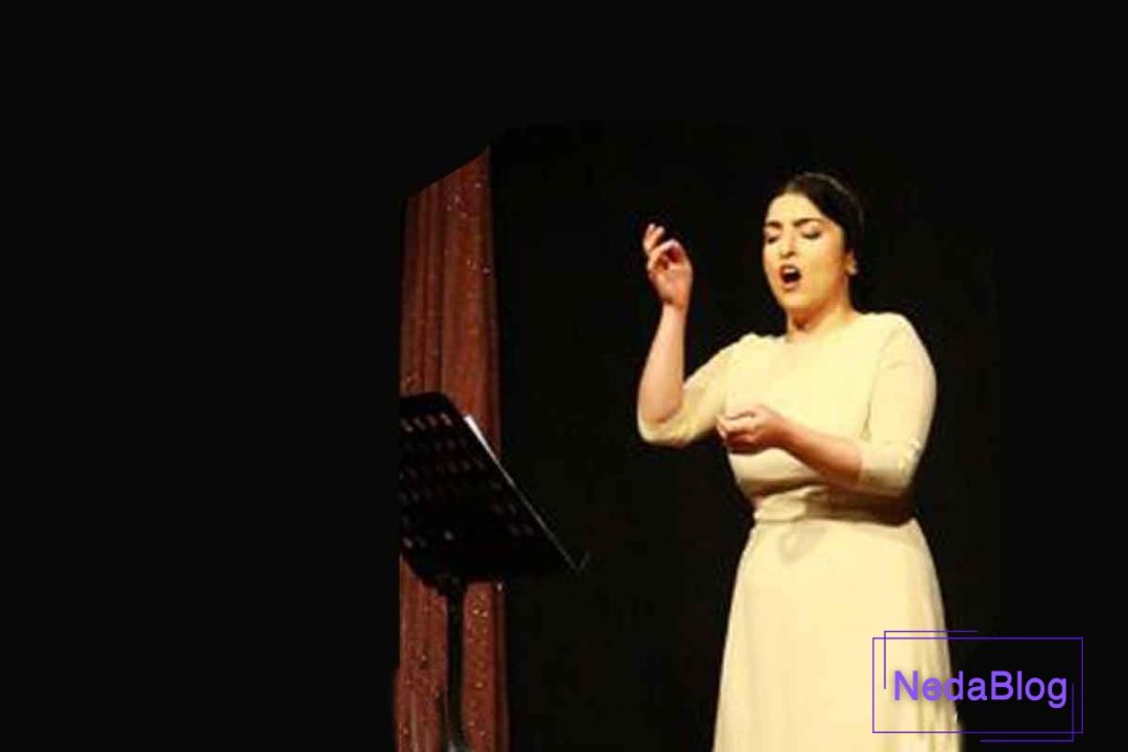 مهسا سلوک ساران مدرس آواز پاپ و کلاسیک